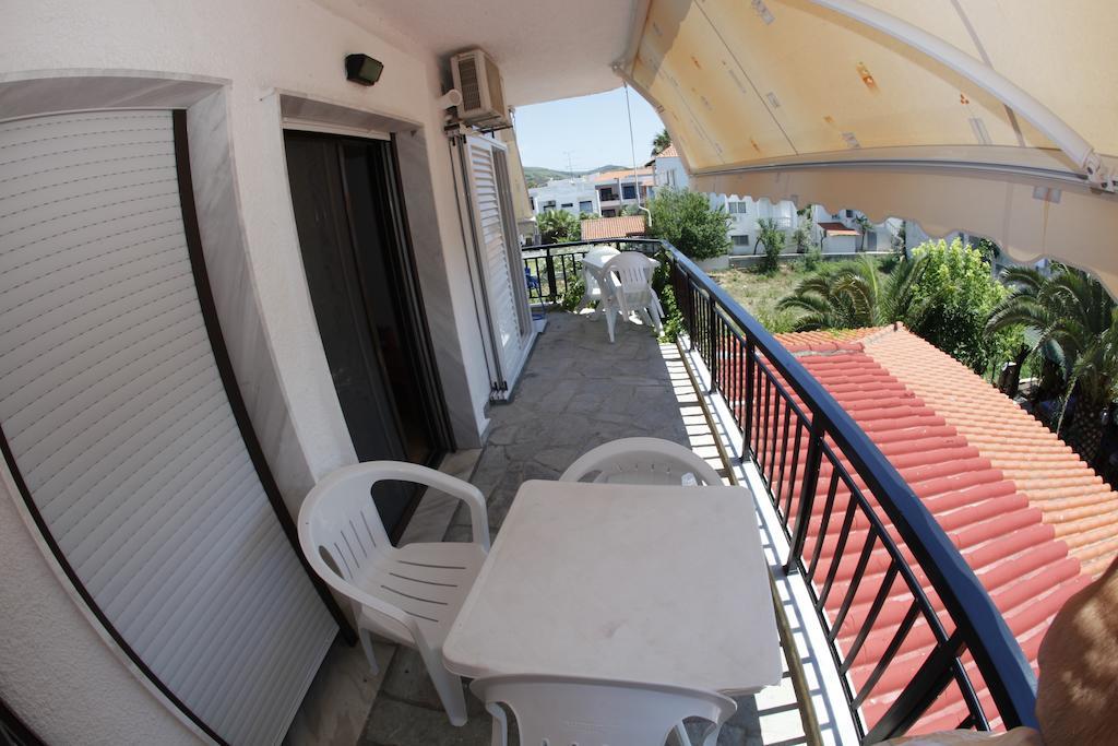 Апартаменты Badis Haus Торони Номер фото
